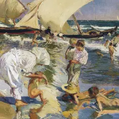 Escena playera de "Paseo a orillas del mar" de Sorolla, obra maestra del **museo Sorolla Valencia**. Niños juegan en el agua y la arena, con barcas al fondo.