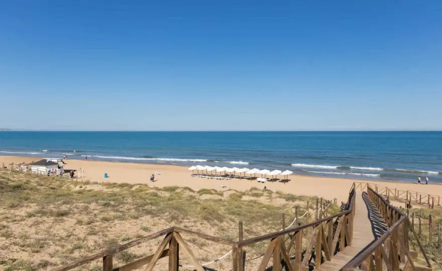 Playa de Miramar - Tu día perfecto en La Safor sin complicaciones