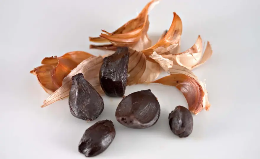 Ajo negro en Alicante: ¿dónde comerlo y comprarlo bien?