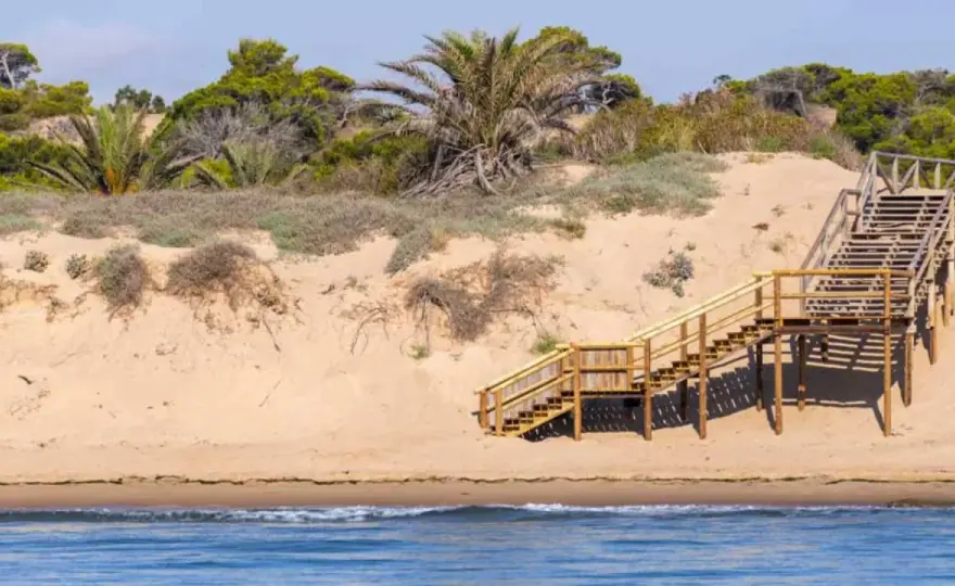 Playa Els Tossals Guardamar - ¿Tu plan es costa virgen y naturista?