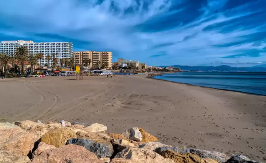 Playa Fuente de la Salud - ¿Tu mejor opción en Benalmádena?