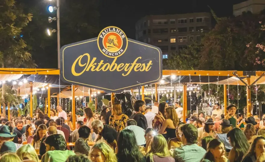 Oktoberfest Valencia - ¿Vale la pena? Guía completa