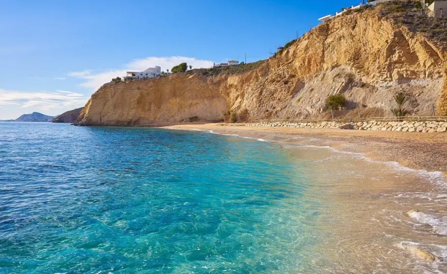Playas tranquilas en Alicante - Evita masificaciones