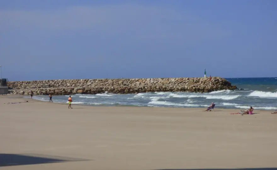 Playa de Sueca - Tu escapada tranquila en la costa valenciana