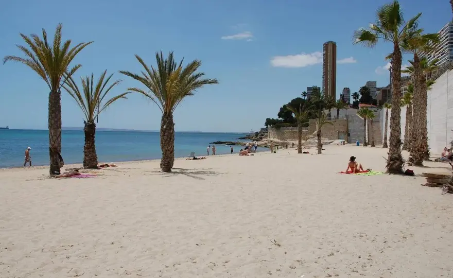 Playa Blanca (Albufereta) Alicante - ¿Dónde está realmente?