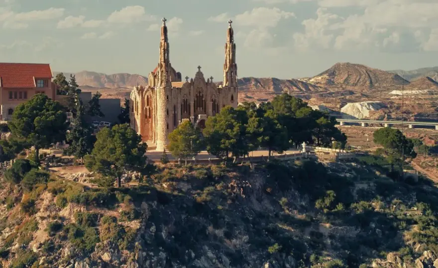 Santuario de Novelda - Modernismo y visita en 2026