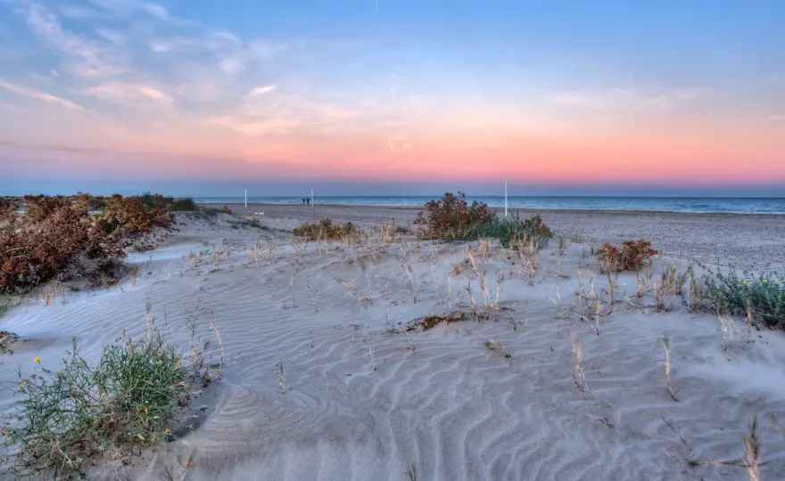 Playa Almardà, Sagunto - ¿Naturaleza o servicios?