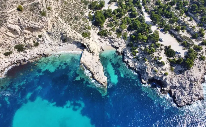 Racó del Conill - Cala naturista en Villajoyosa: ¿Merece la pena?
