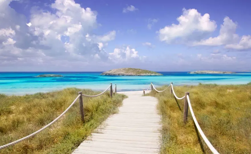 Playas del Levante - ¿Cuál elegir para tu viaje ideal?