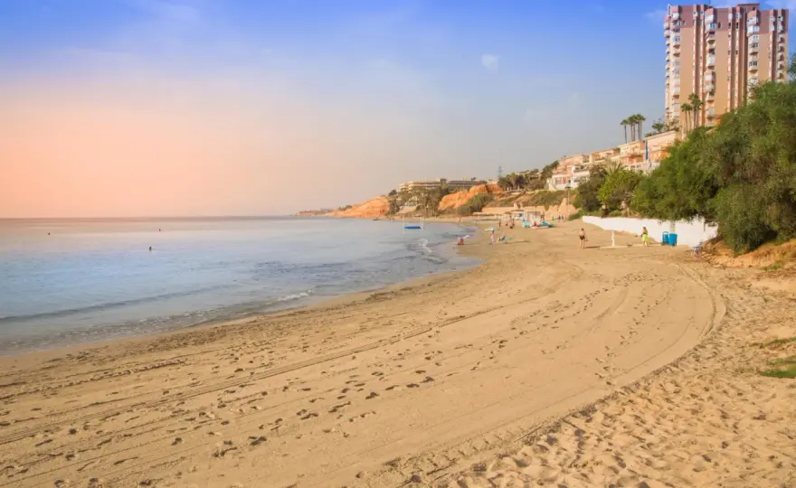 Barranco Rubio - Tu playa ideal en Orihuela Costa para pasear
