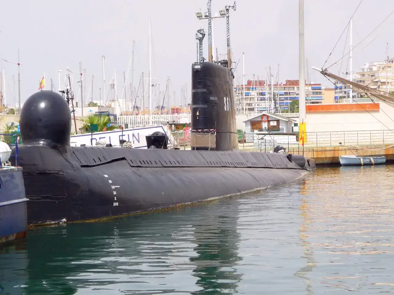 Un submarino negro, el 